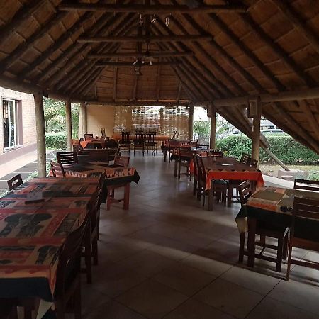 Olga'S The Italian Corner Hotel Livingstone Bagian luar foto