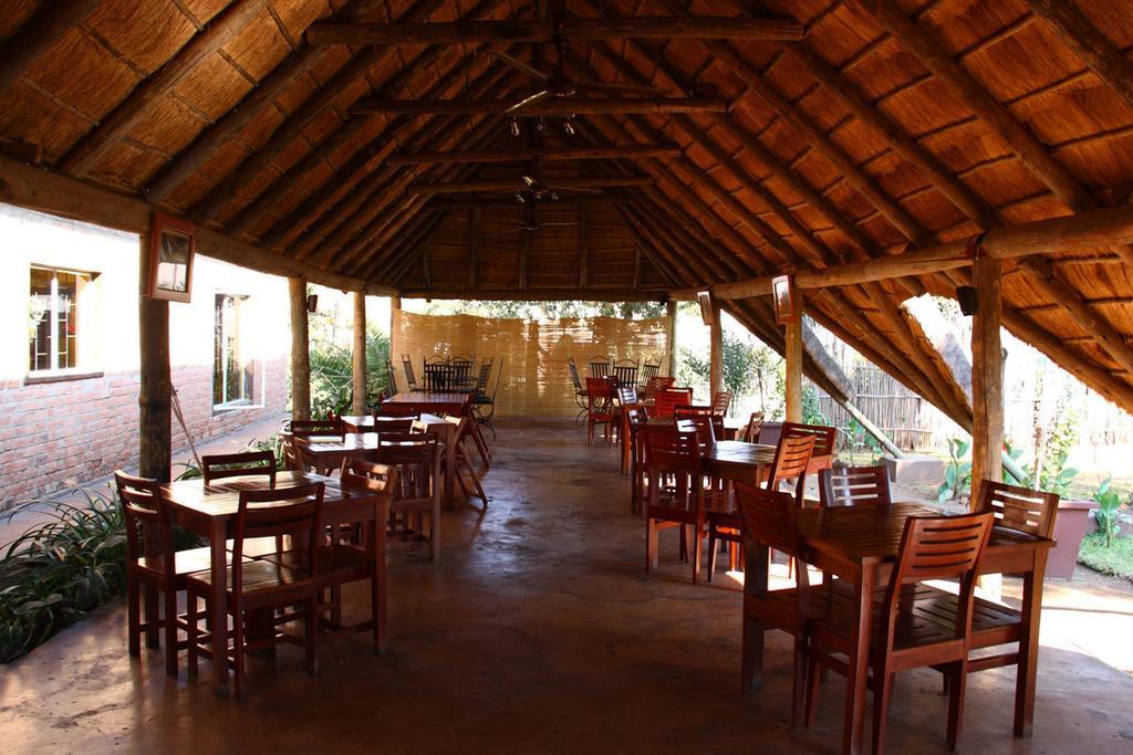 Olga'S The Italian Corner Hotel Livingstone Bagian luar foto